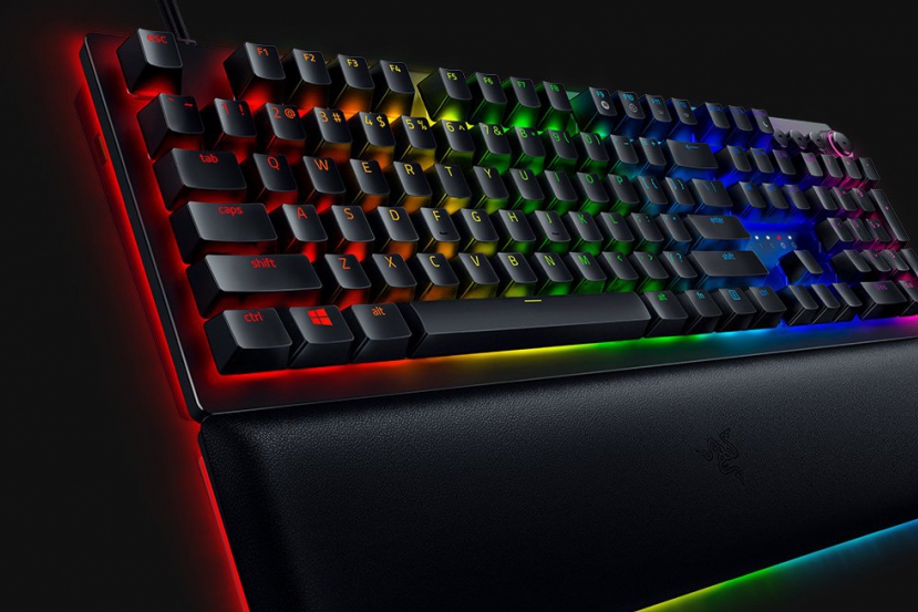 Teclado Mecánico De Juegos Con Iluminación De Fondo RGB Personalizable Raton Precision Ia Generativa 139870992